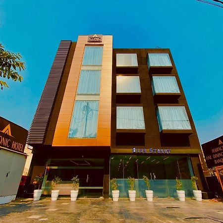 Ace Iconic Hotel Greater Noida Exterior photo