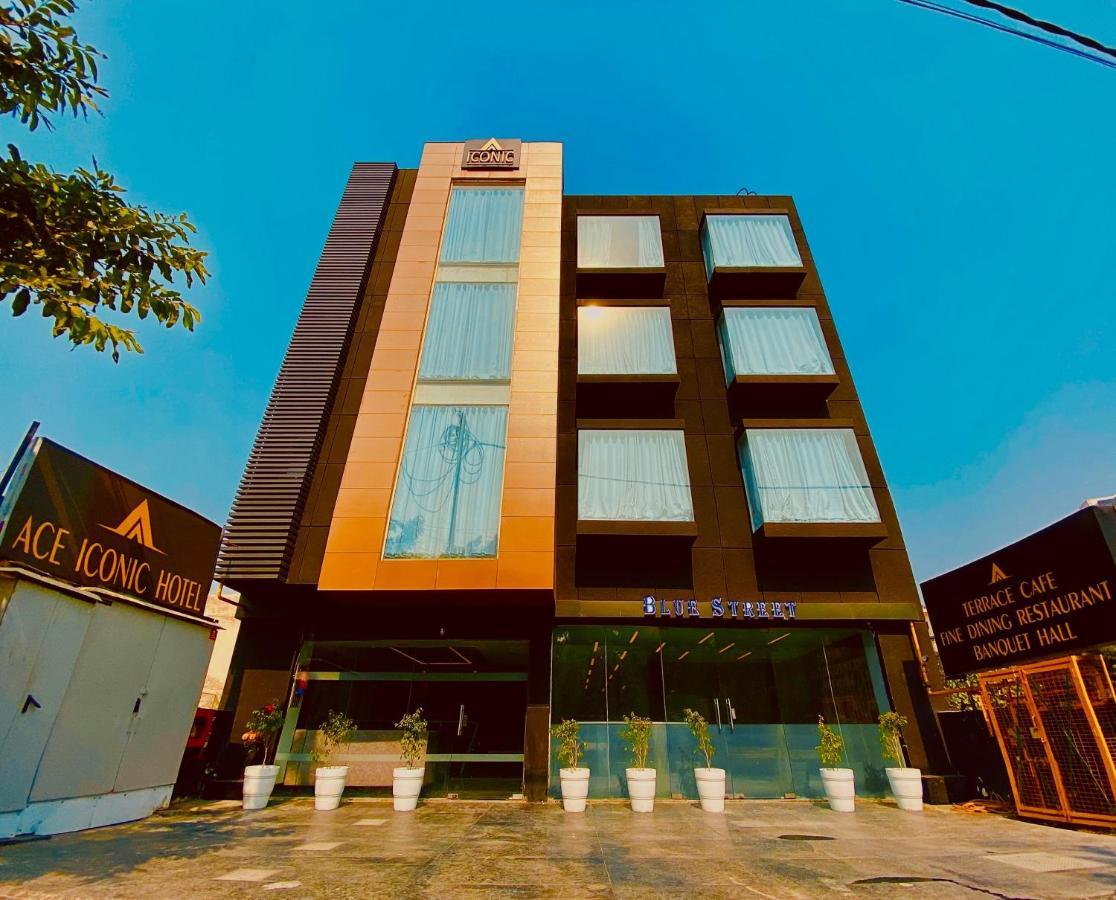 Ace Iconic Hotel Greater Noida Exterior photo